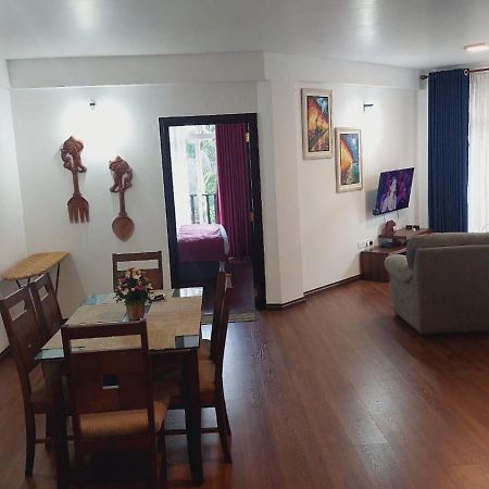 Chanya Luxury Apartment, S 31, Lake View Residencies Нувара-Элия Экстерьер фото